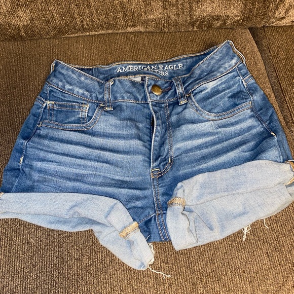 American Eagle Outfitters Super Stretch Hi-Rise Shortie Shorts size 0. - Picture 2 of 3